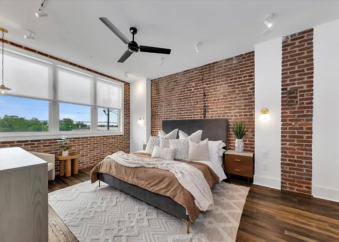 New Construction Loft Style Spacious Lux Apt 204